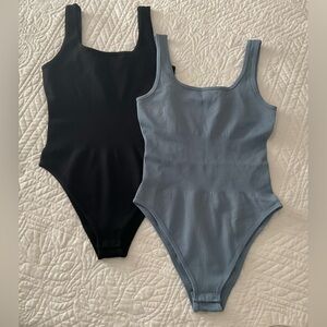 GOQQ Elegant Black/Blue Ribbed Bodysuits Set of 2 Bodysuits Sz:S. NWOT